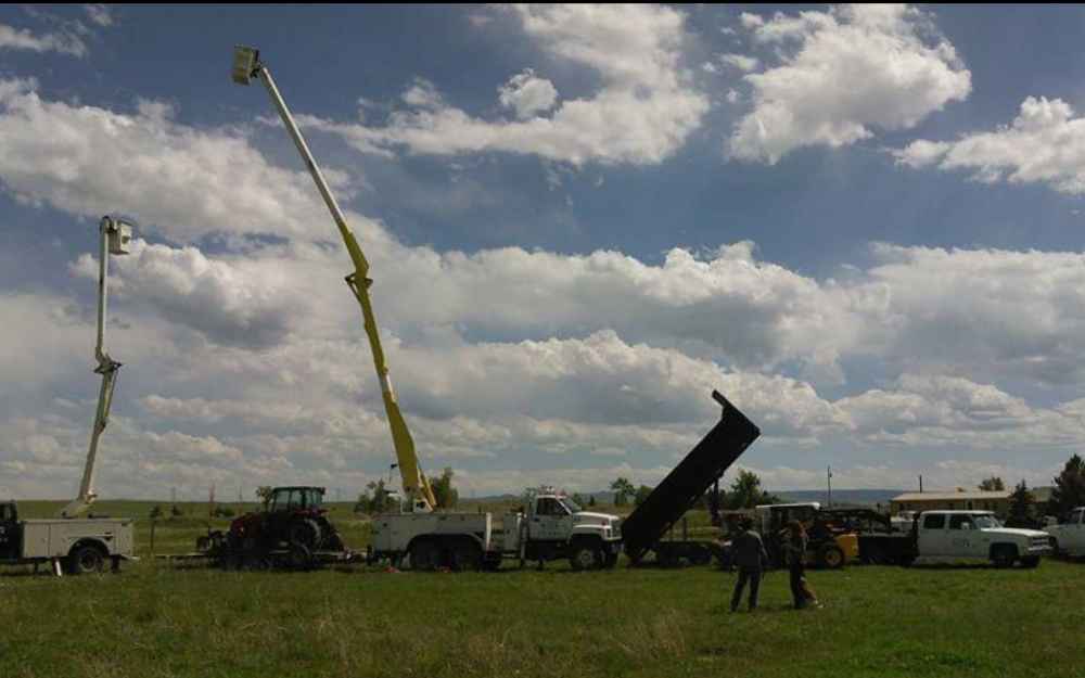 Bucket trucks for tree cutting services